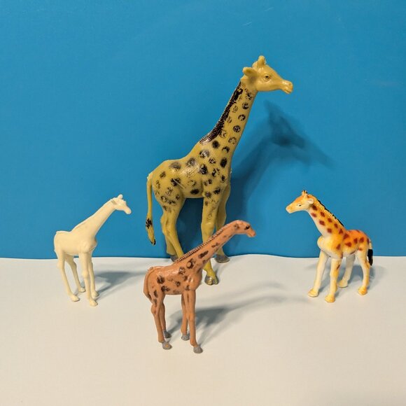 Wild Toy Animals Bundle 43 pieces - Picture 12 of 16